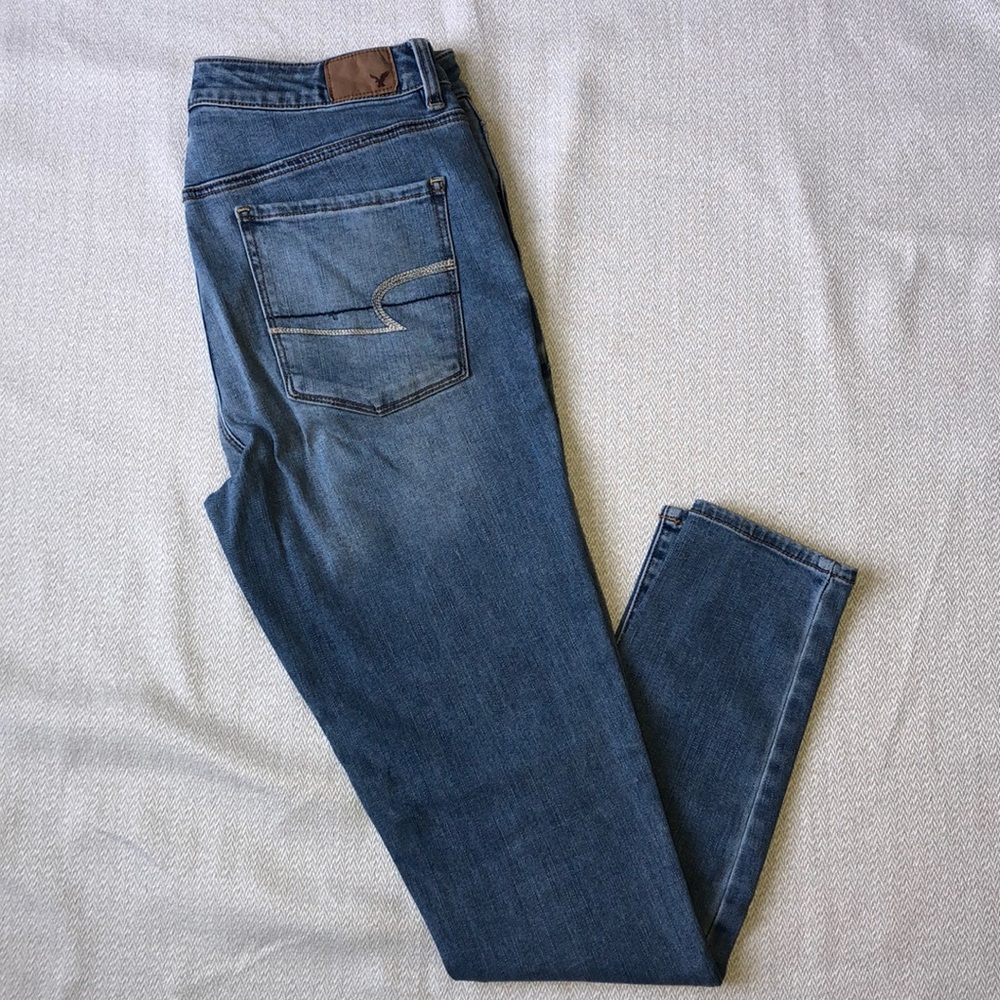AMERICAN EAGLE HI RISE JEGGINS